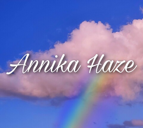 Header of annikahaze